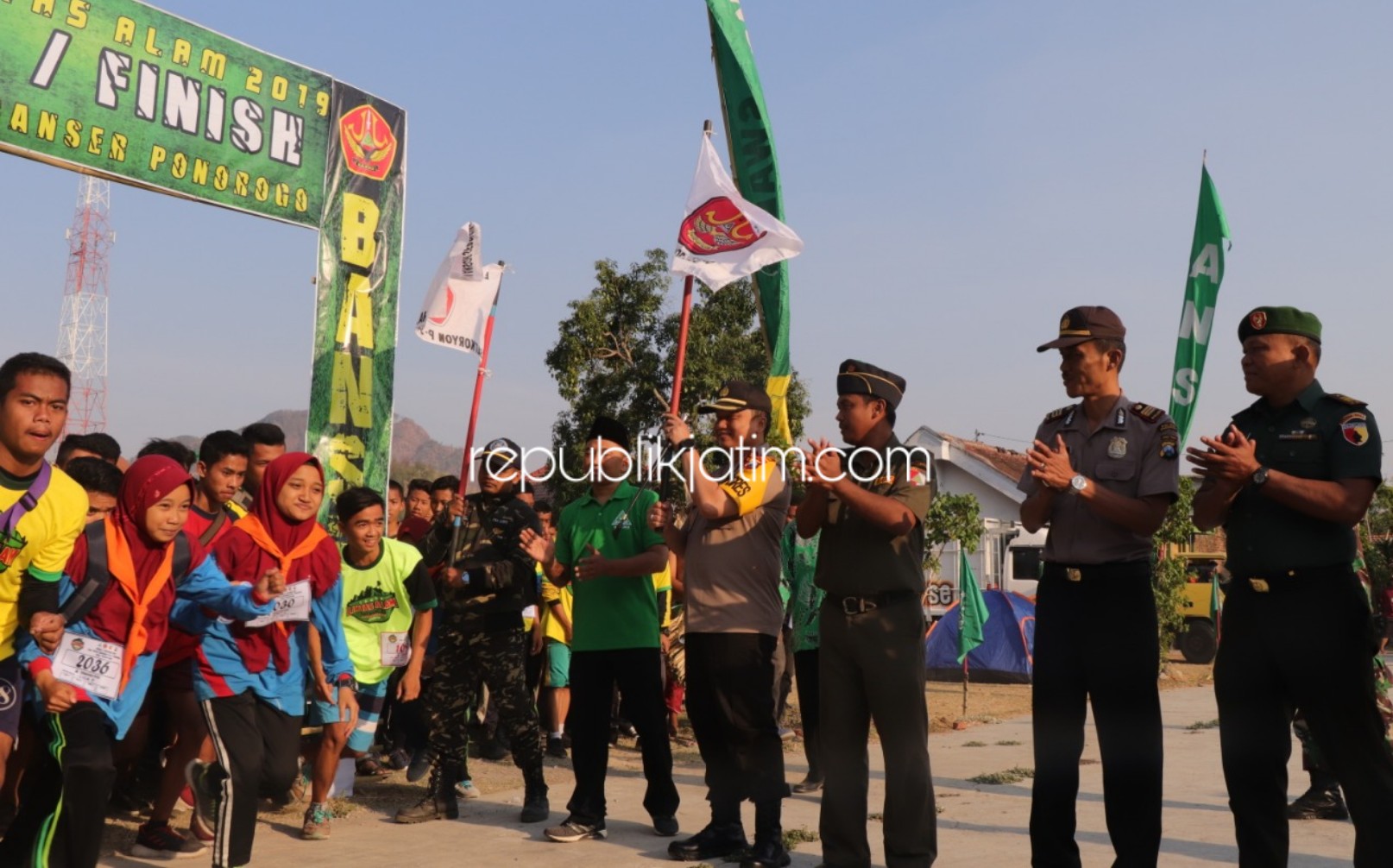 448 Pelari Ramaikan Lomba Lari Lintas Alam di Ponorogo