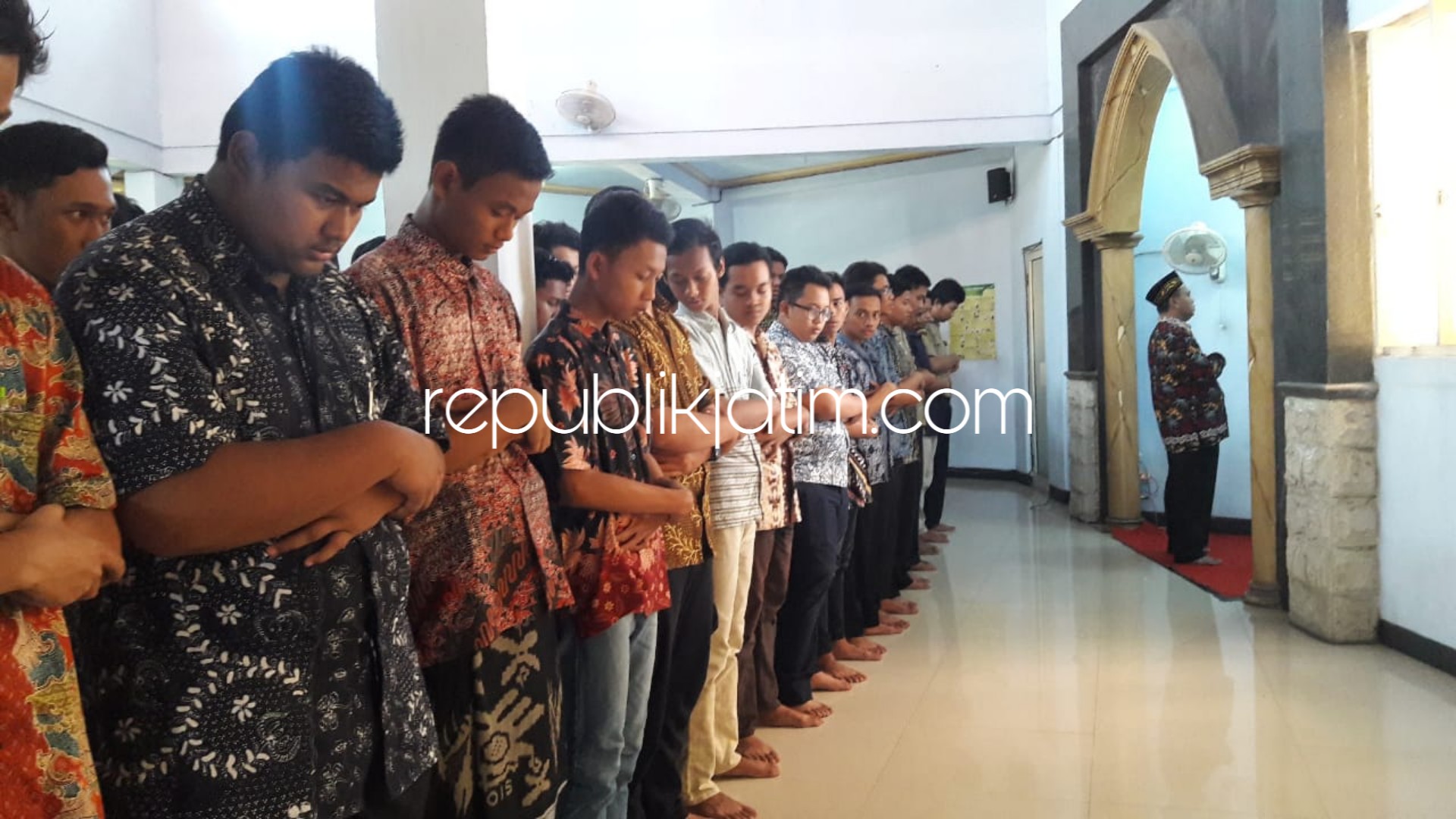 Ratusan Siswa Smamita Salat Gaib dan Doa Bersama untuk Korban Lion Air