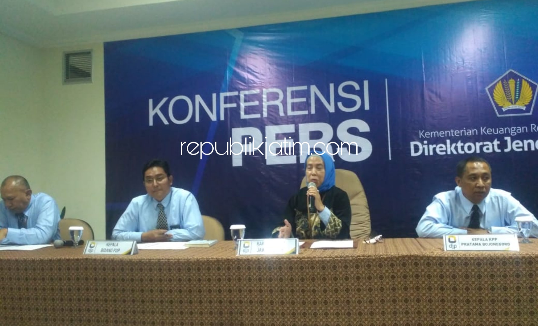 Tak Setor Pajak Rp 391,8 Juta Direktur PT PLA Diserahkan JPU Kejari Bojonegoro