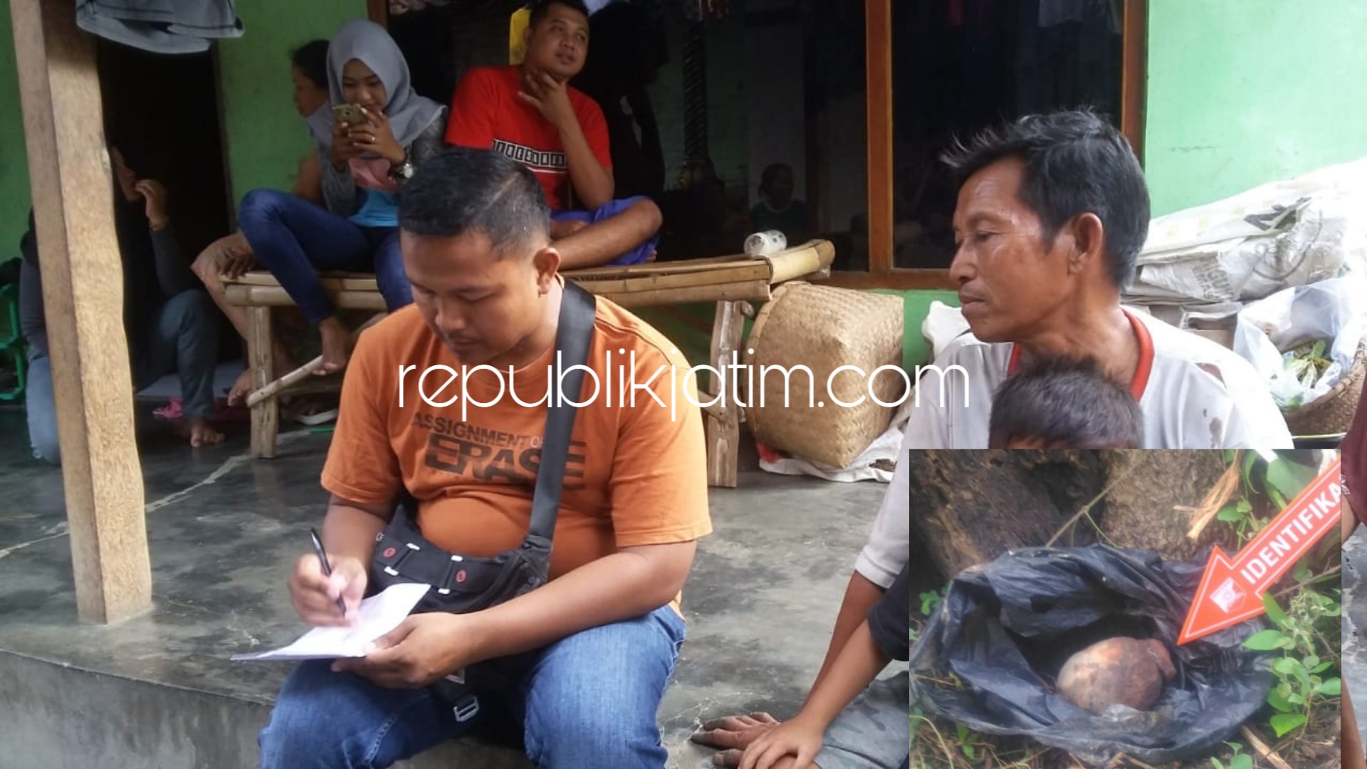 Dikira Granat, Penemuan Bandul Lampu Kuno Gegerkan Warga Ponorogo