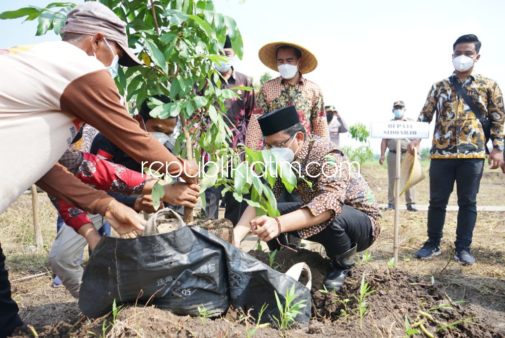 Resmikan Kampung Kelengkeng, Gus Muhdlor Menilai BUMDes Pendorong Pemulihan Ekonomi di Sidoarjo