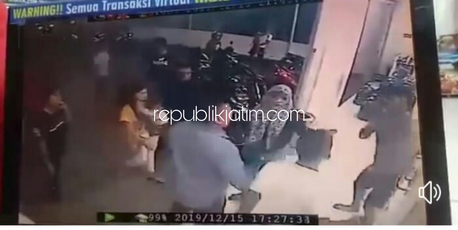 Terekam CCTV, Polisi Pastikan Ada Luka Tusuk di Perut Korban Pengeroyokan