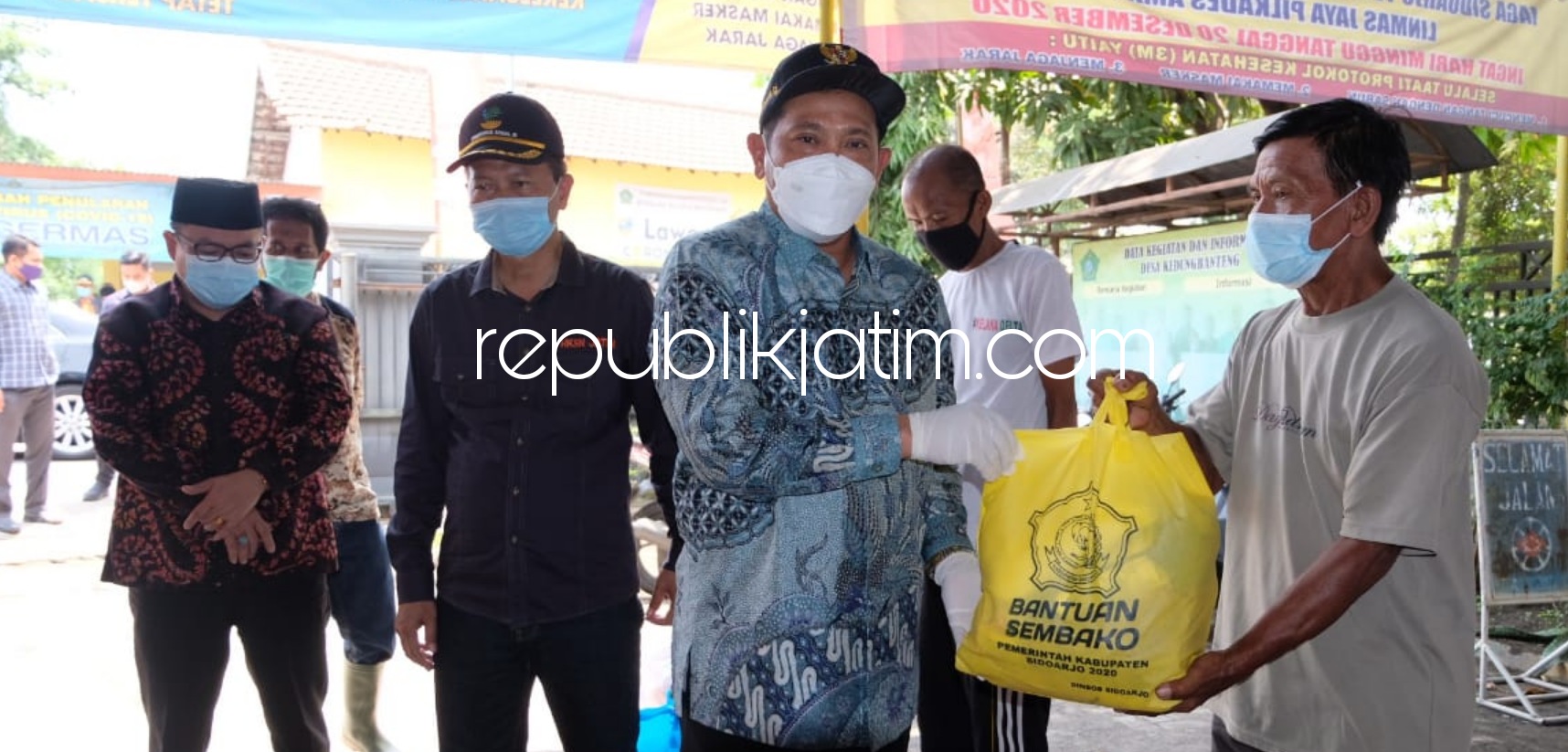 Korban Banjir Kedungbanteng dan Banjarasri Tanggulangin Digerojok Bantuan 754 Paket Sembako