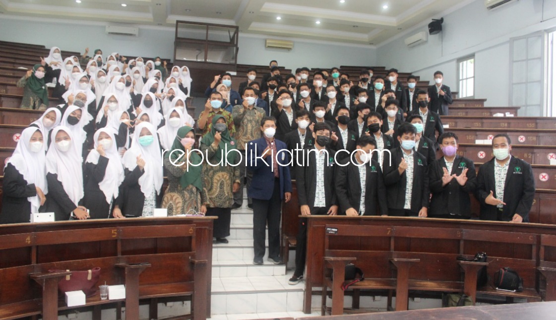 Puluhan Siswa SMA Al Muslim Visit to Campus Jujug Fakultas Kedokteran Unair Surabaya