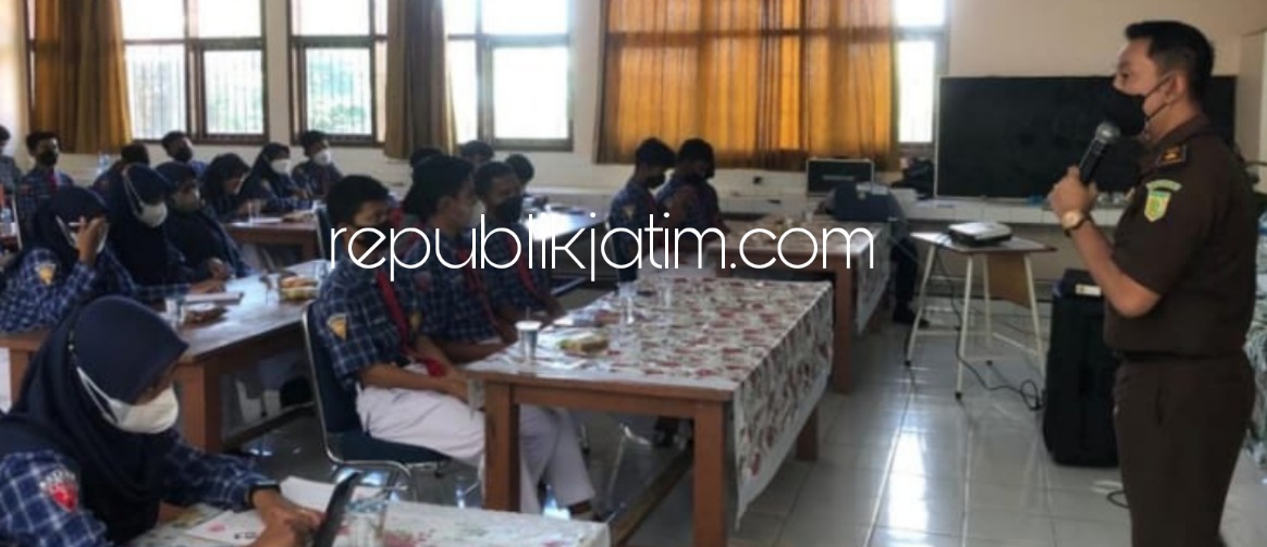 Ajak Warga Melek Hukum Sejak Dini, Jaksa Masuk Sejumlah Sekolah di Ponorogo Mulai Digeber