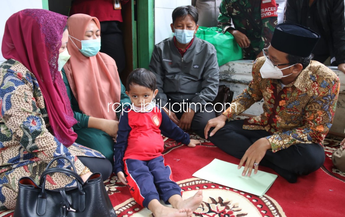 Bupati Sidoarjo Pastikan Biaya Pengobatan Bocah Kelainan Usus Asal Tanggulangin Ditanggung Pemkab