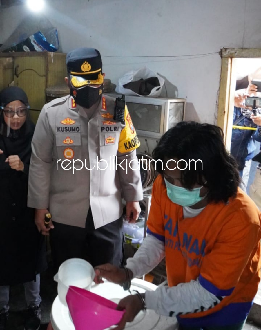 Sudah Beroperasi 3 Bulan, Rumah Produksi Miras Oplosan di Krembung Digerebek Polresta Sidoarjo