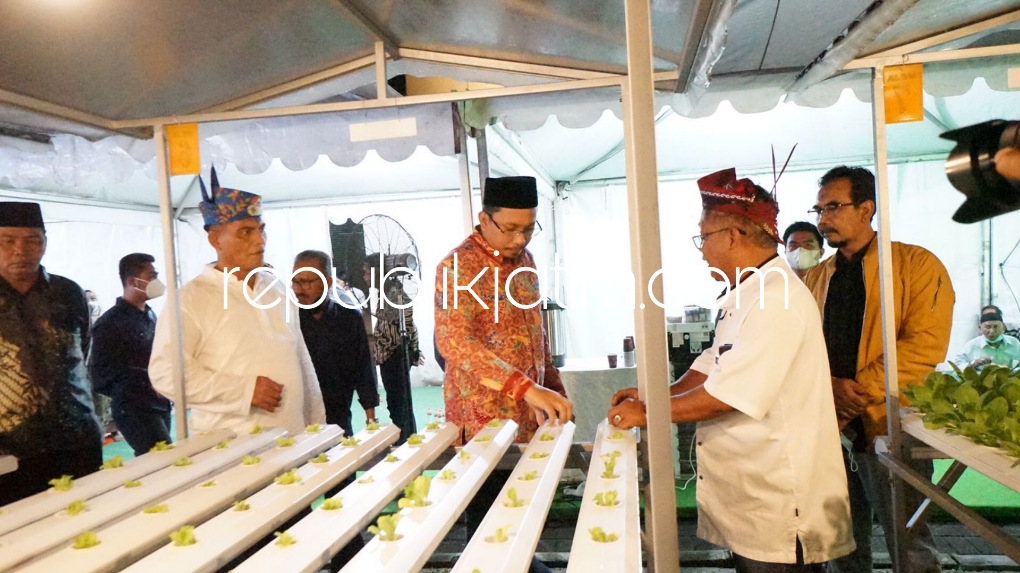 Gus Muhdlor Ajak Warga Perkotaan Sidoarjo Manfaatkan Lahan Kosong Untuk Urban Farming