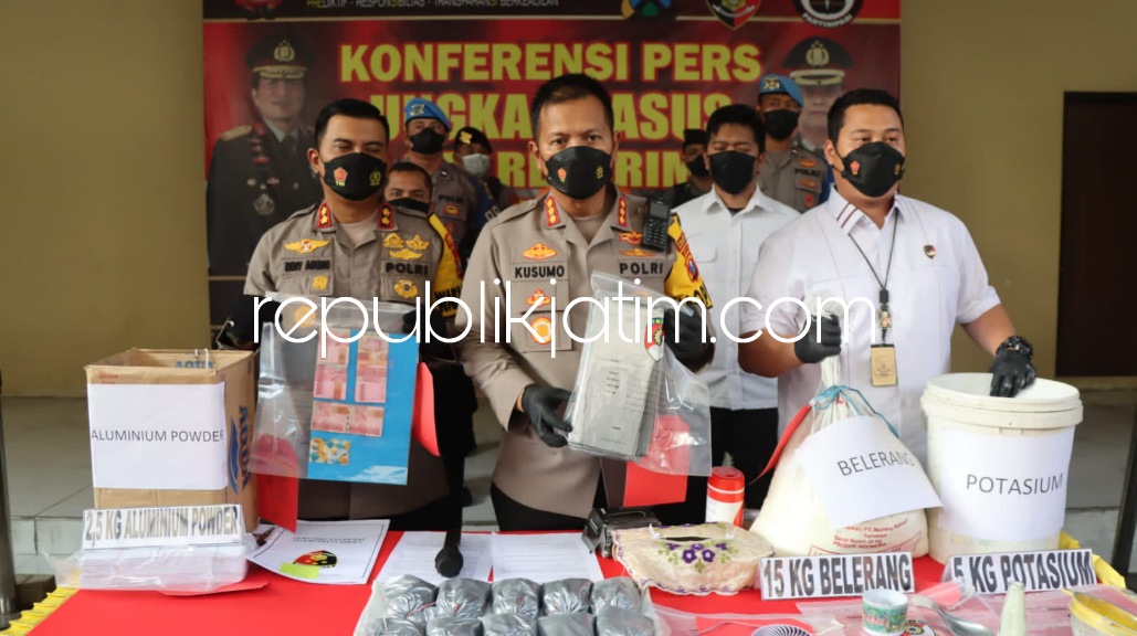 Dijual Online, Pemuda Asal Bangkalan Jual Bahan Peledak Mercon 27,5 Kilogram Diamankan Polisi Sidoarjo