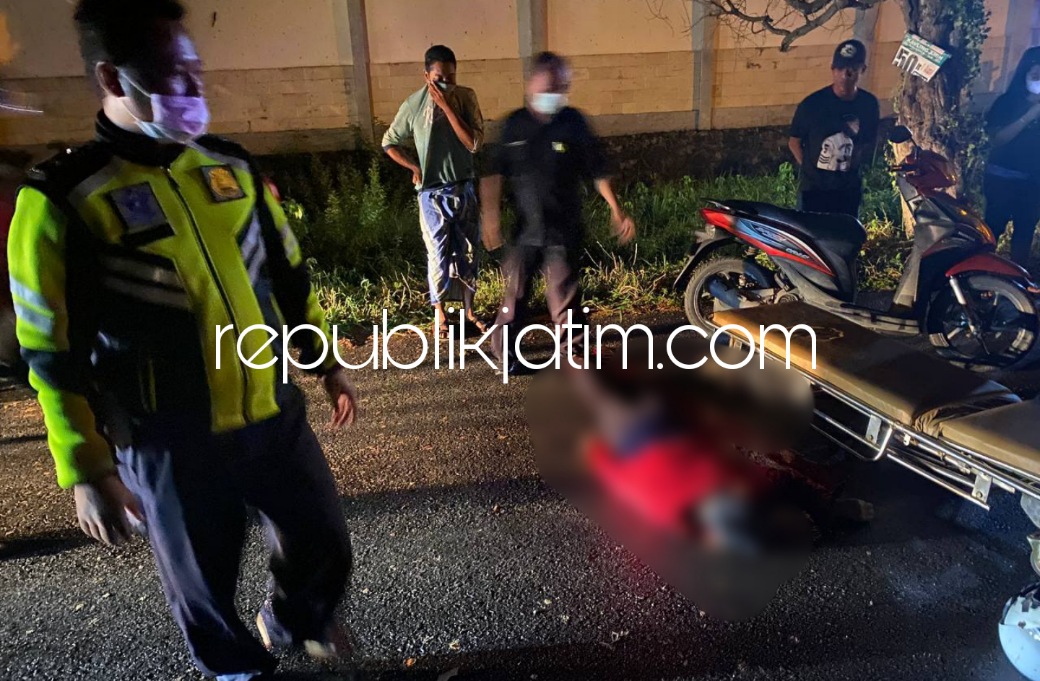 Honda Spacy Berserempetan Honda Beat di JL Raya Waruberon Balongbendo, Pelajar Tewas Lawannya Terluka