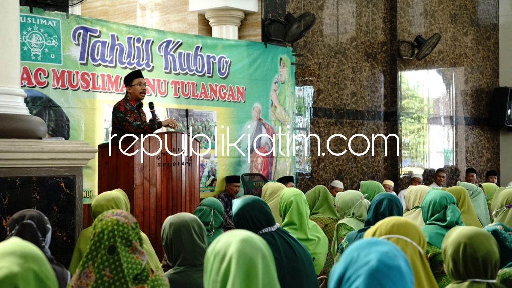 Hadiri Tahlil Kubro Muslimat NU Tulangan, Bupati Sidoarjo Ajak Perbanyak Majelis 