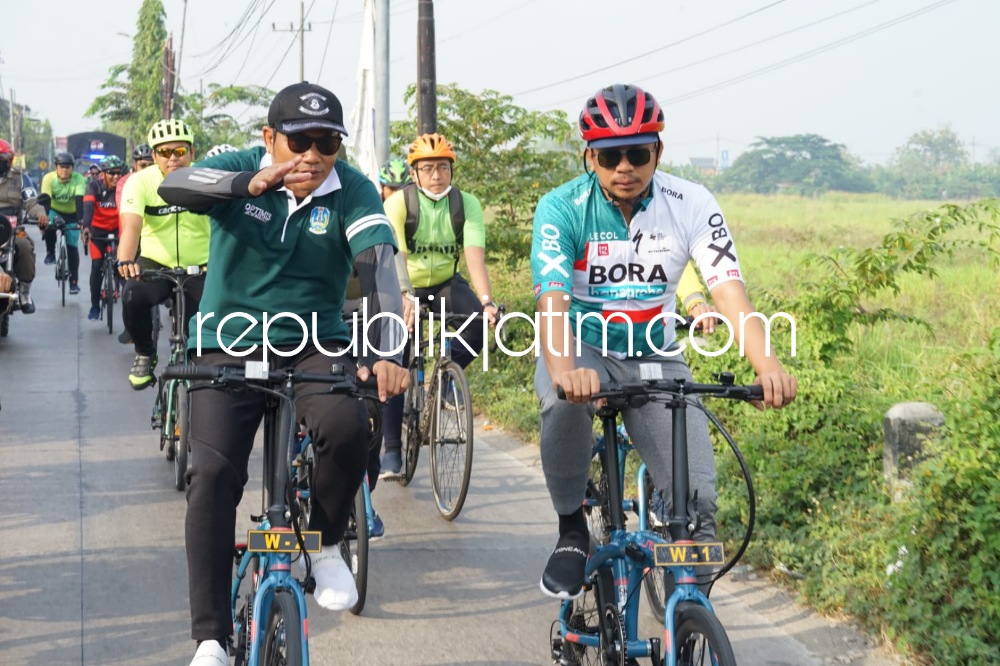 Jaga Kekompakan dan Perkuat Sinergitas, Forkopimda Sidoarjo Gowes Bersama Keliling Desa-Desa