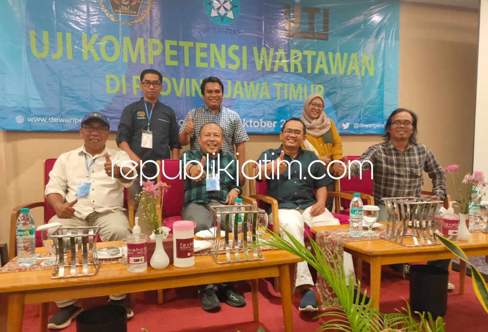 Wartawan Kompeten Masih Minim, 30 Peserta UKW Perwakilan PWI Jatim Lulus 100 Persen