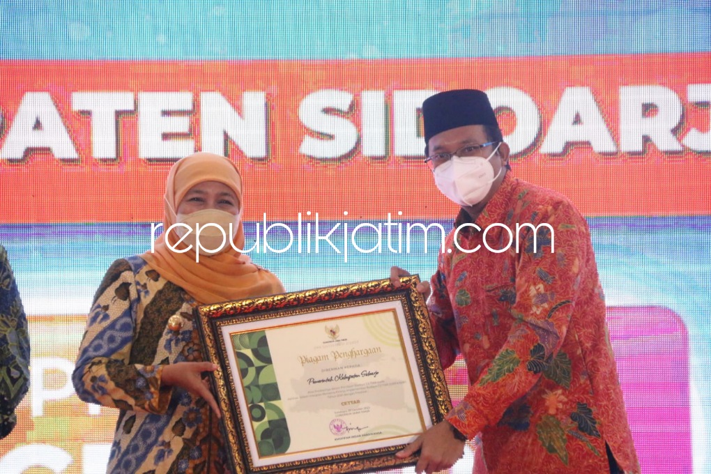 Pemkab Sidoarjo Raih Predikat Cetar di Ajang Jatim Bereucracy Fest 2022 di Surabaya