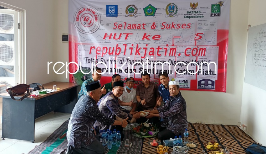 HUT ke 5 republikjatim.com, Didoakan Puluhan Anak Yatim Piatu dan Dapat Dukungan Para Pimpinan Media