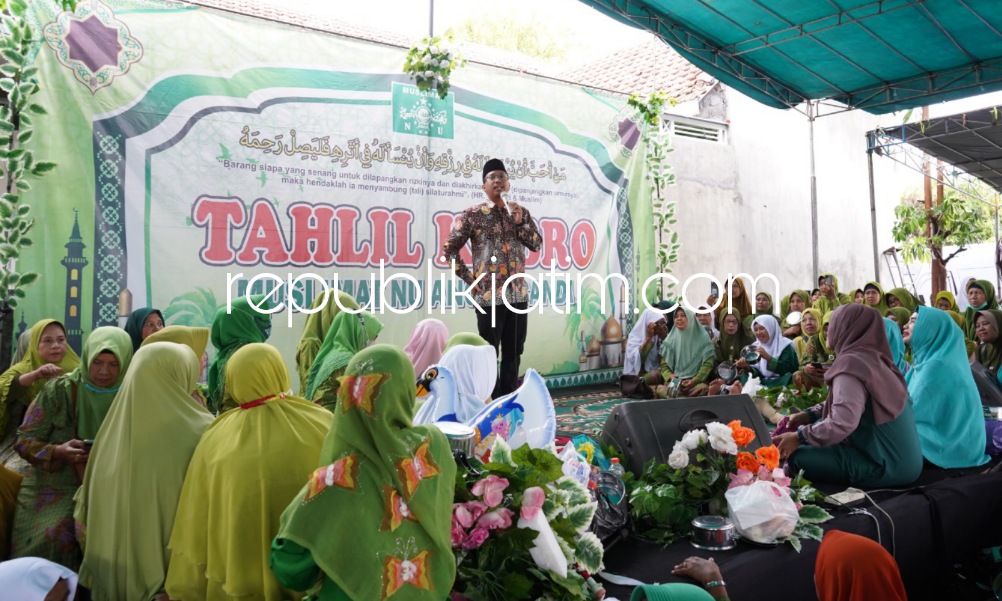 Dihadapan Muslimat NU Candi, Gus Muhdlor Ingatkan Ibu-Ibu Sebagai Madrasah Pertama Bagi Anak-Anak