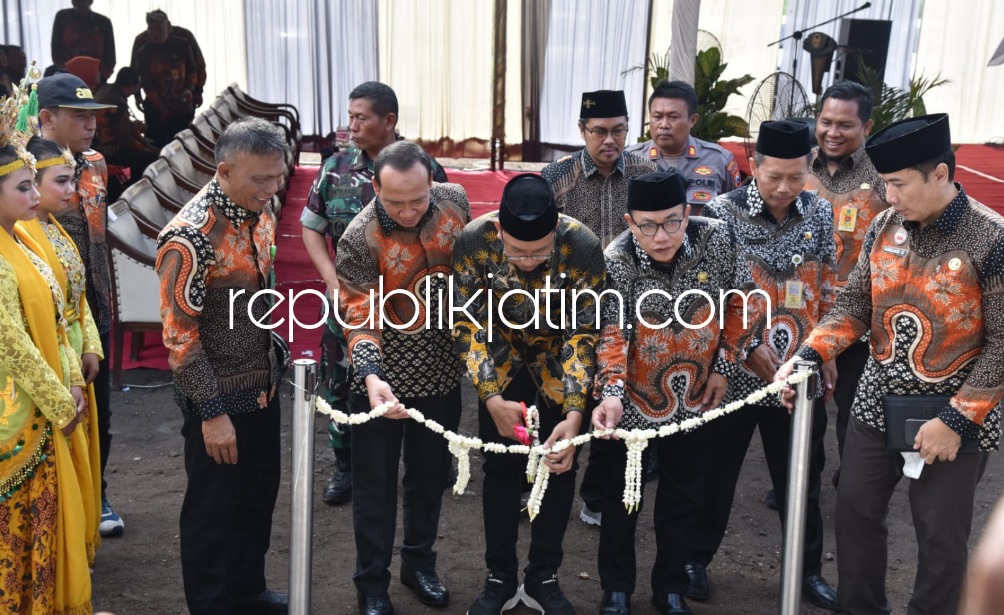 Siswa Langsung Tempati Kelas Baru, Bupati Sidoarjo Resmikan SMPN 2 Tulangan Berikutnya SMPN 2 Prambon