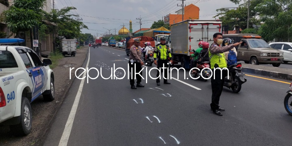 Cewek Asal Krian Tewas Terlindas Bus Harapan Jaya di JL Raya Kletek Taman