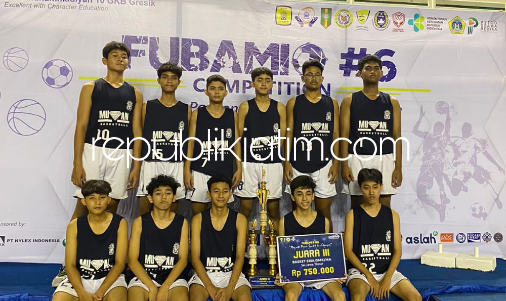 Tim Bola Basket Smamita Sidoarjo Juara III Laga Fubamio di Gresik 