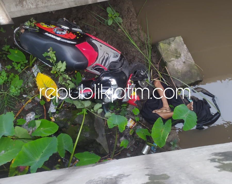 Warga Digegerkan Penemuan Jenazah Pemuda Mojosari Dan Motor Scoopy di Bawah Jembatan Watutulis Prambon