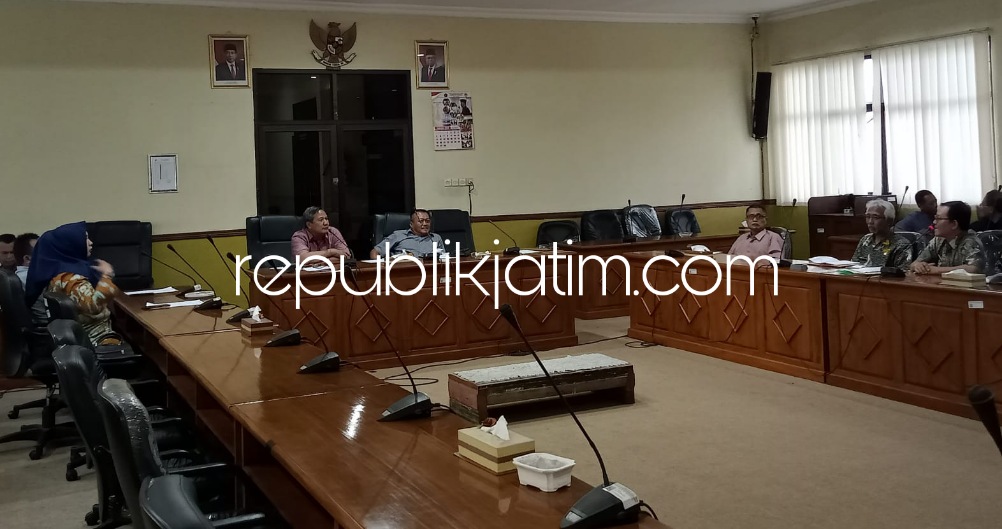 Penghuni Ngadu Dewan, Bukti Banyak Pengembang Perumahan Bandel Tidak Serahkan Fasum dan Fasos ke Pemkab Sidoarjo