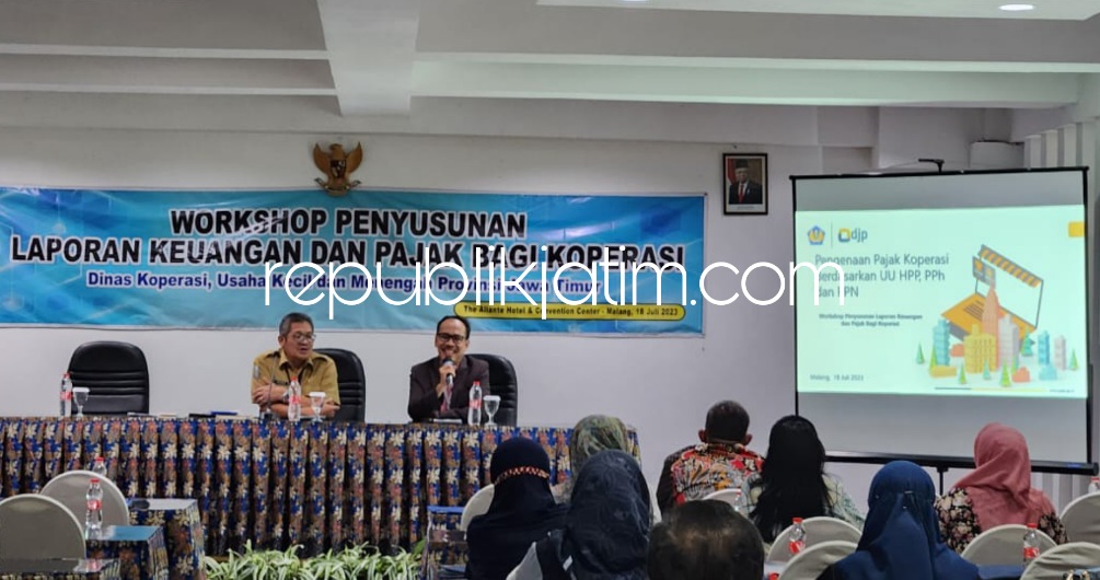 Pejabat Kanwil DJP Jatim II Jadi Narasumber Workshop Penyusunan Lapkeu dan Pajak Bagi Koperasi