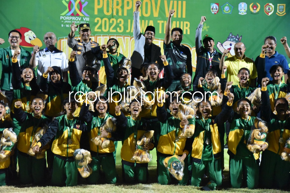 Kalahkan Kota Malang 3 - 2, Tim Sepakbola Putri Sidoarjo Sabet Medali Emas Porprov Jatim VIII Tahun 2023