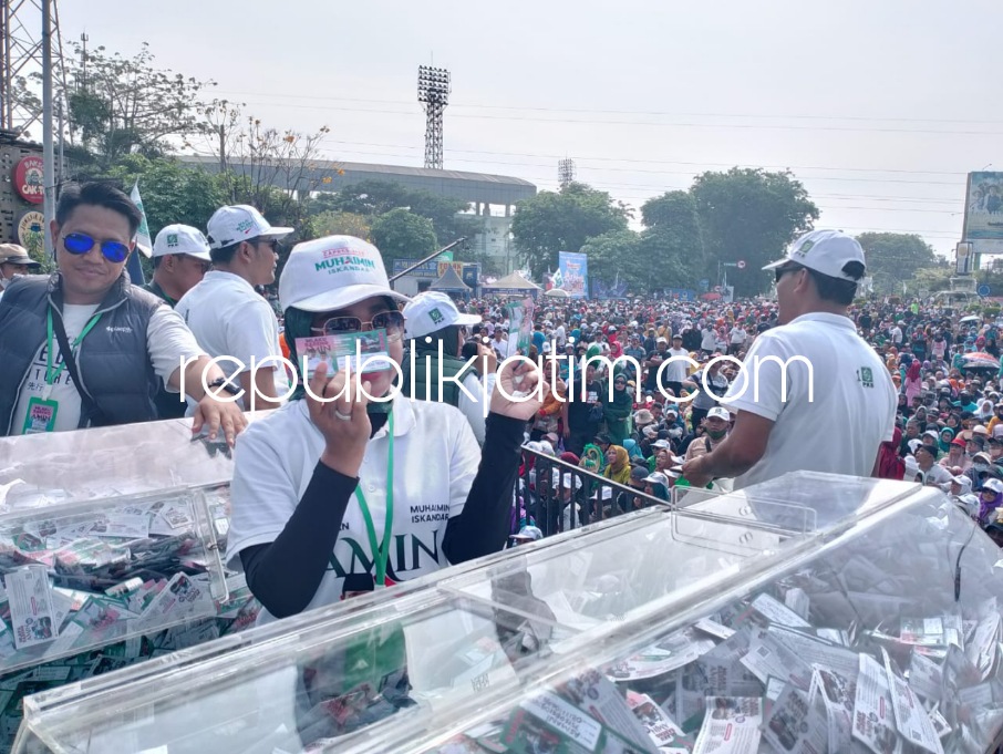 Ini Daftar Pemenang Hadiah Utama Hingga Hiburan Mlaku Bareng AMIN Anies - Muhaimin di Sidoarjo