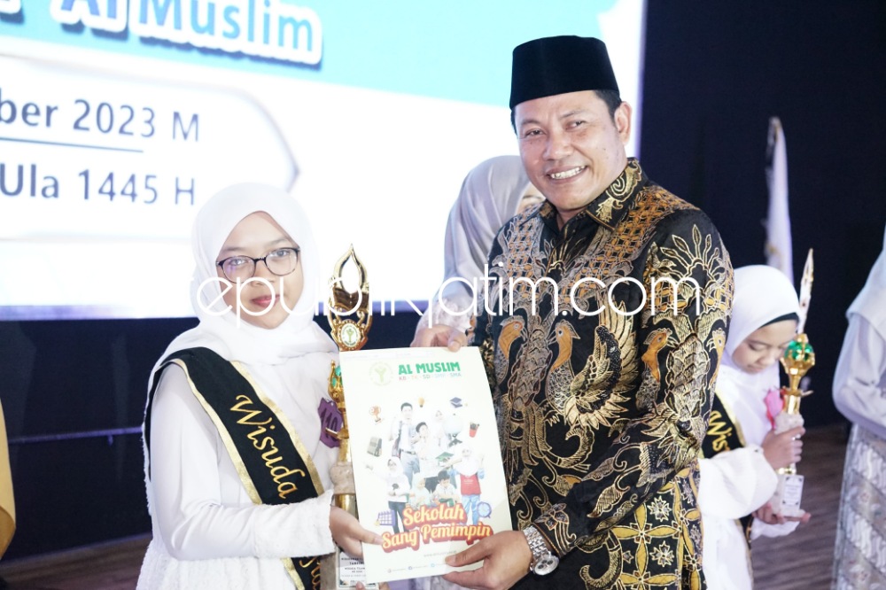 Hadiri Wisuda Al Quran 263 Calon Pemimpin Bangsa Yayasan Al Muslim, Wabup Sidoarjo Merasa Bangga