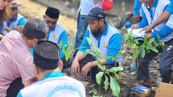 Permintaan Pasar Tinggi, Warga Binaan Lapas Porong Dilatih Budidaya Alpukat Aligator