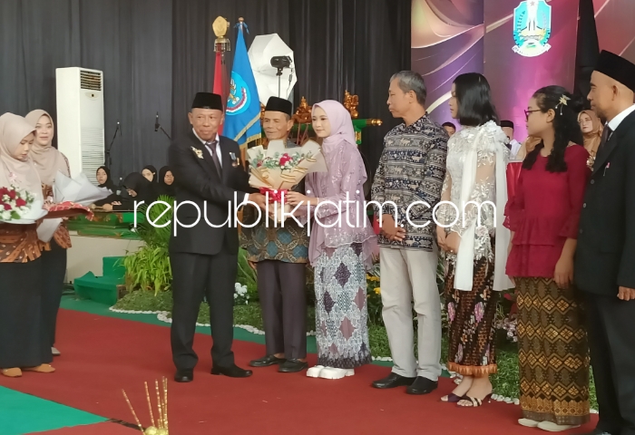 104 Diterima PTN Jalur Prestasi, Ini Pesan Kepala SMAN 4 Sidoarjo untuk 450 Siswa Saat Purnawidya Adhitama 2024