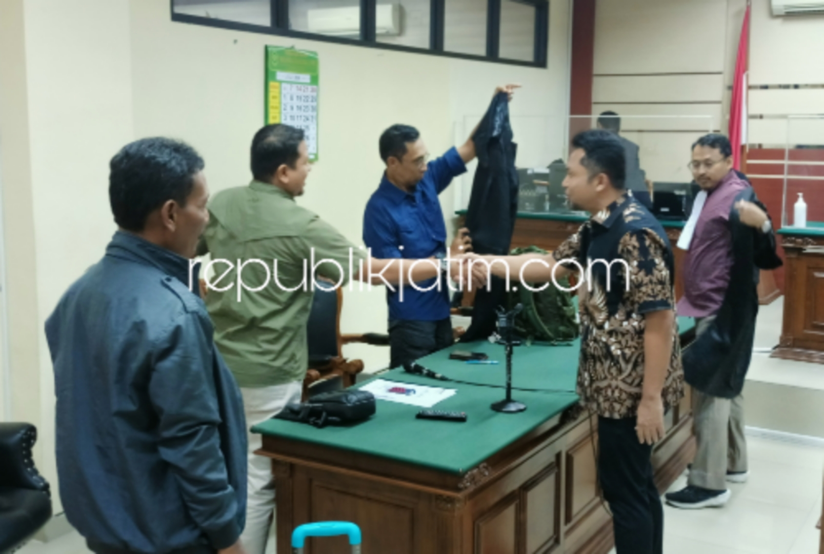 Total Potongan Insentif Pajak di Sidoarjo Capai Rp 8,5 Miliar, Ari Suryono Didakwa Gunakan Rp 7,1 Miliar Bupati Rp Rp 1,4 Miliar