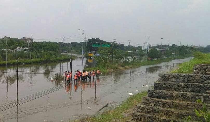 Banjir Jalan Raya Porong Lama Berdampak ke Jalur KA