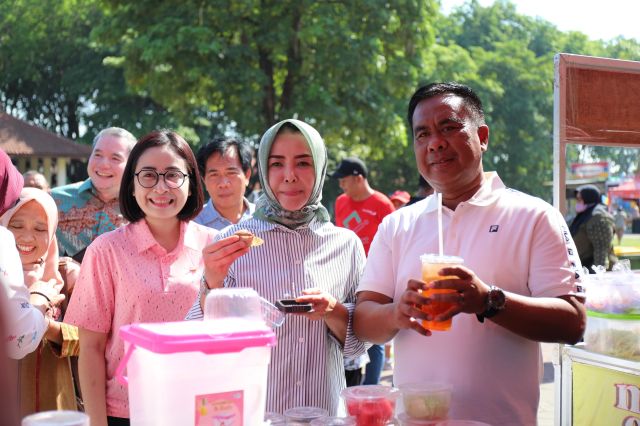 Festival UMKM Wadah Kolaborasi Pemkab dan Stakeholder Bangkitkan Perekonomian di Sidoarjo