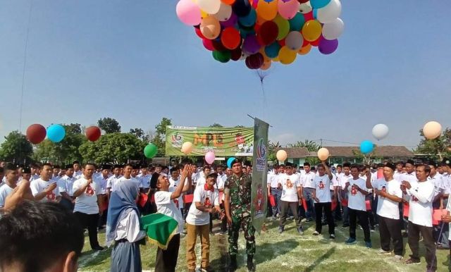 Perkuat Cinta NKRI dan Tanggung Jawab, 600 Siswa Baru SMK YPM 8 Sidoarjo Turut MPLS di Kompi Kavaleri Sumput