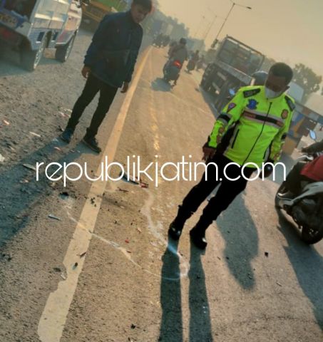 Pemuda Pengendara Motor Asal Sumobito Jombang Luka Berat Usai Tabrak Truk di JL Raya Bypass Krian Sidoarjo 