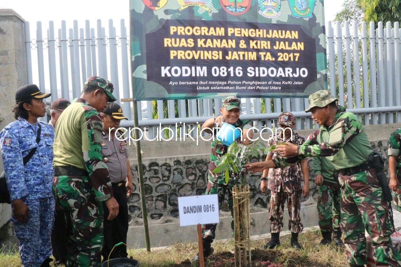 Dandim Sidoarjo Canangkan Tanam Pohon Sepanjang Jalur Krian - Mojokerto