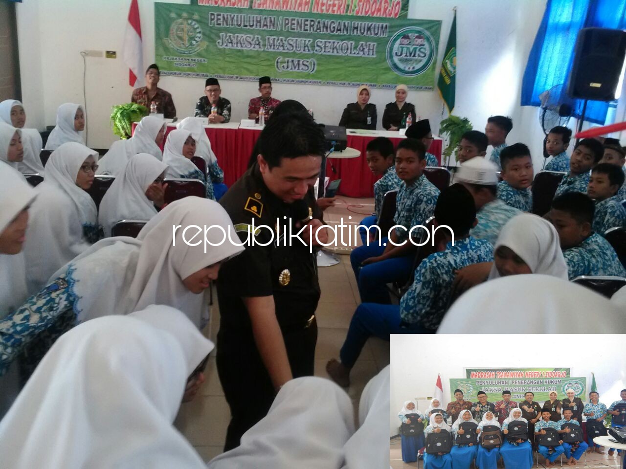 JMS di MTsN 1 Sidoarjo Dilengkapi Games dan Pembagian Souvenir