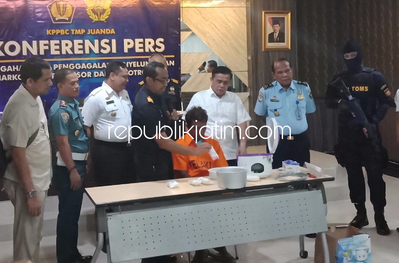 Kuli Bangunan Selundupkan Sabu Hampir 1 Kilogram Diringkus Bea Cukai Juanda