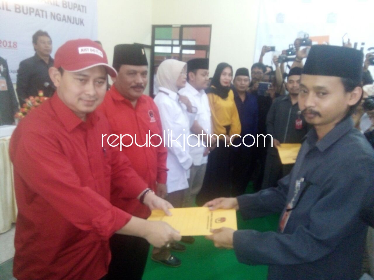 Cabup Novi Sepakat Bank Titil Dihapus dari Nganjuk