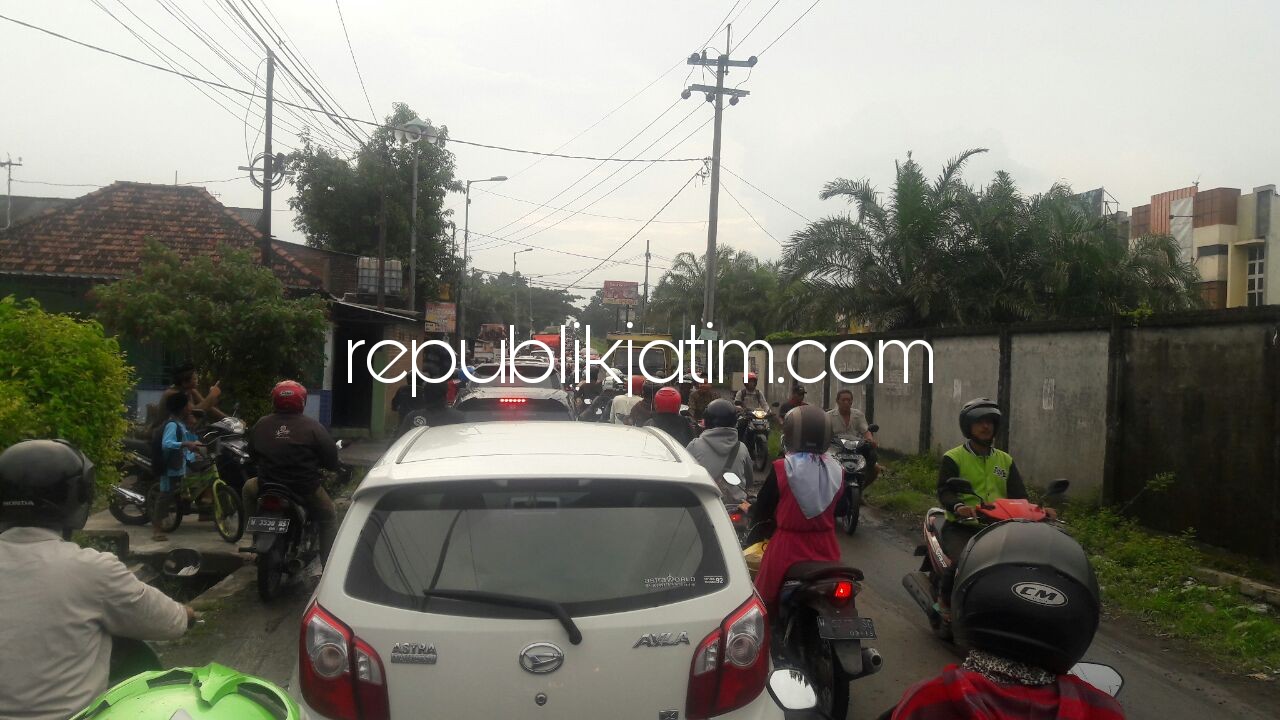 Tak Tampung Laju Kendaraan, Pengguna Jalan Desak Fly Over Sepande Diperlebar