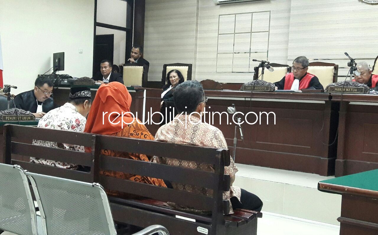 Tiga Jajaran Direksi PDAU Sidoarjo Dituntut Jaksa 1,5 Hingga 4 Tahun